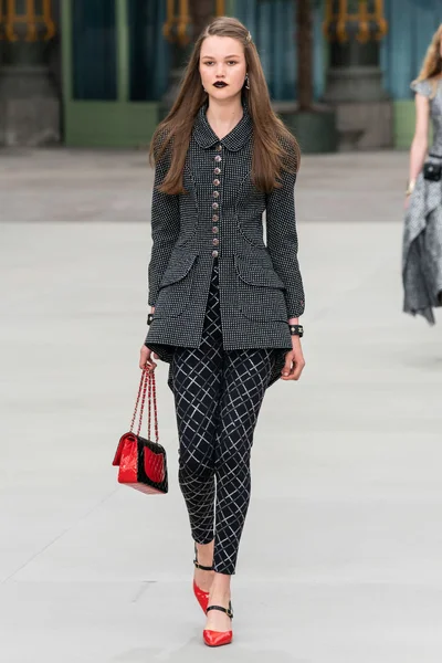 Look 21